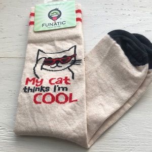 Cat lover’s novelty socks NWT great gift idea!